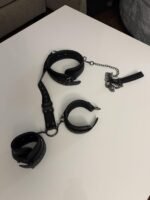 bdsm-back-sex-handcuffs-collar